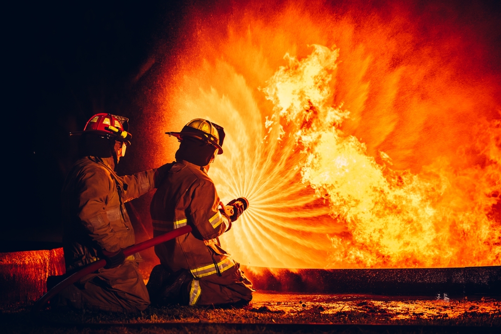 Una sencilla prueba revela contaminación con PFAS en uniformes de bomberos