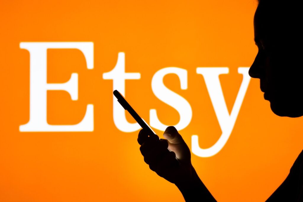 Etsy vende el mercado de ropa usada Depop a eBay por 1.200 millones de dólares