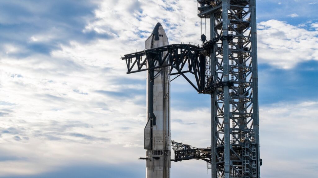 Informe: Google y SpaceX en conversaciones para poner en órbita un centro de datos