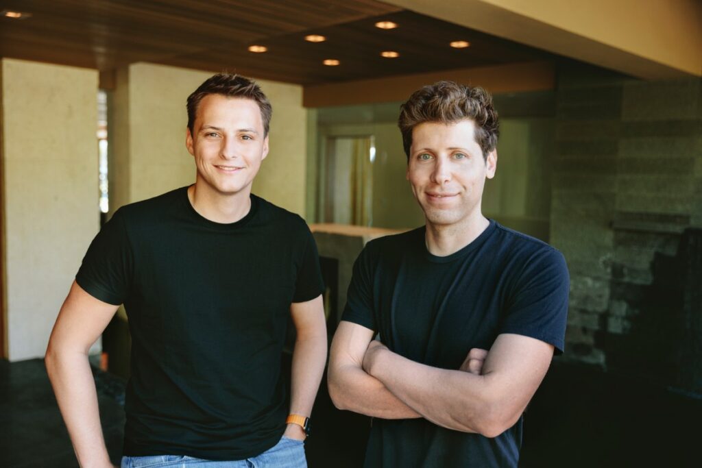 Un informe dice que la empresa de escaneo ocular de Sam Altman está recortando puestos de trabajo mientras OpenAI presenta su solicitud de salida a bolsa