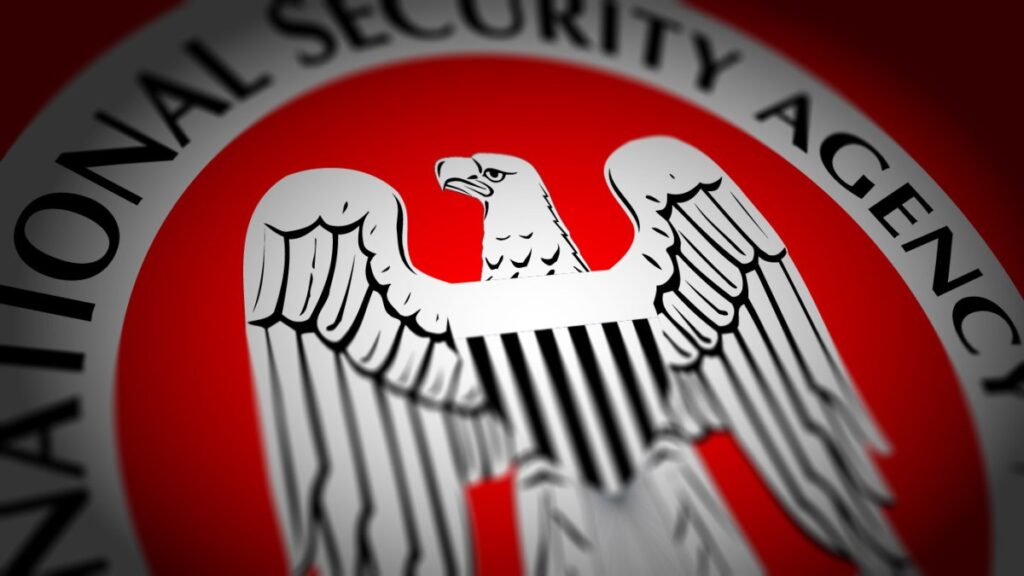 La ley de vigilancia estadounidense expirará por primera vez después de que los legisladores rechazaran la nominación de Trump para encabezar la controvertida agencia de espionaje.