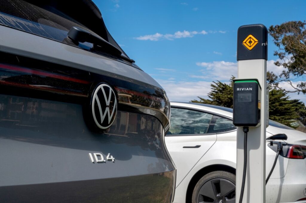 Ingeniero de Volkswagen acusado de uso de información privilegiada relacionado con la empresa conjunta Rivian