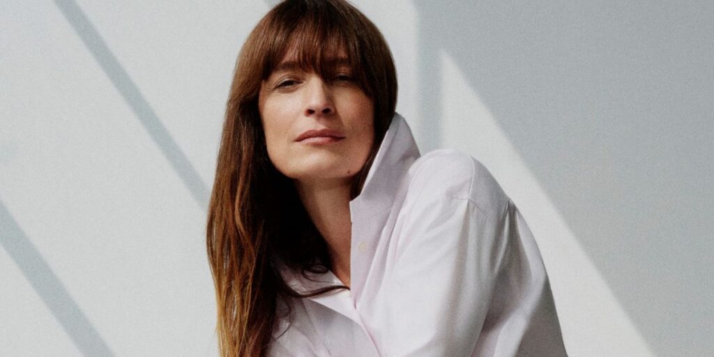 Caroline de Maigret confirma el otoño más elegante con la nueva colección de Massimo Dutti inspirada en el estilo parisino