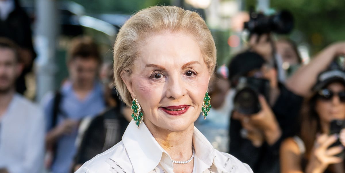 Carolina Herrera reaparece espectacular a los 87 años reinventando la camisa blanca y dando una lección de elegancia