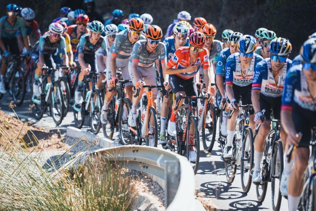 Vuelta a España | Resumen y clasificaciones tras la etapa 20: Enric Mas sentencia el rojo el día que Landa gana la etapa reina