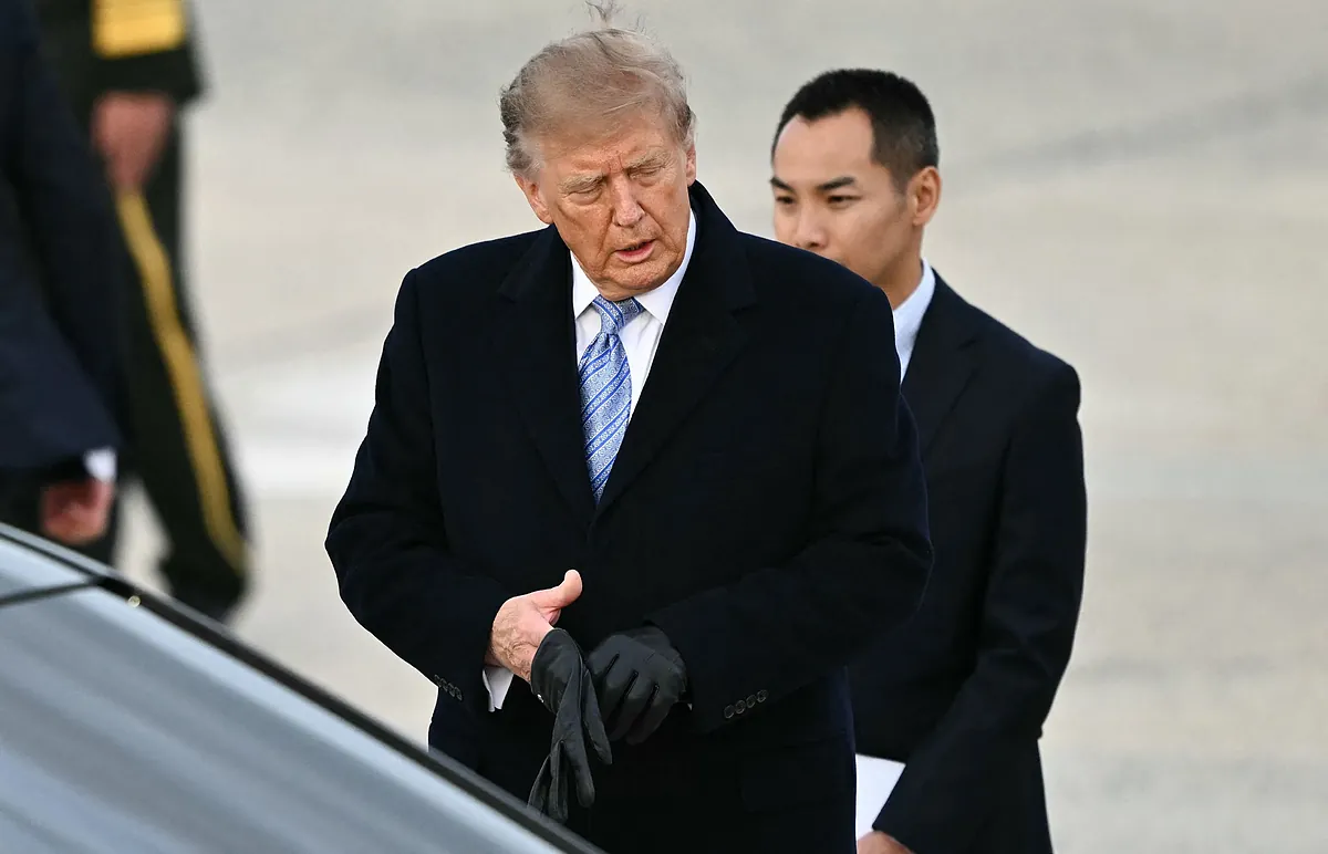 ¿Qué tiene que ver la aspirina con los guantes que Trump usó en el recibimiento a Xi?