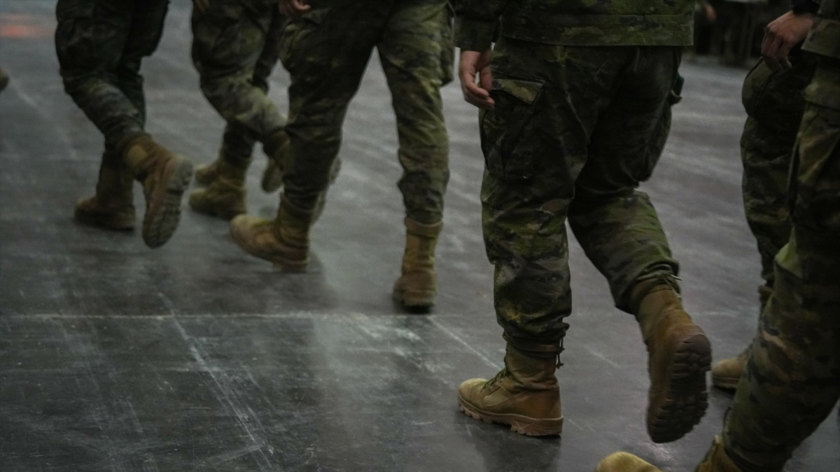 Defensa da «instrucciones» para que no se celebren en instalaciones militares más actos como la charla sobre exorcismos de Bétera