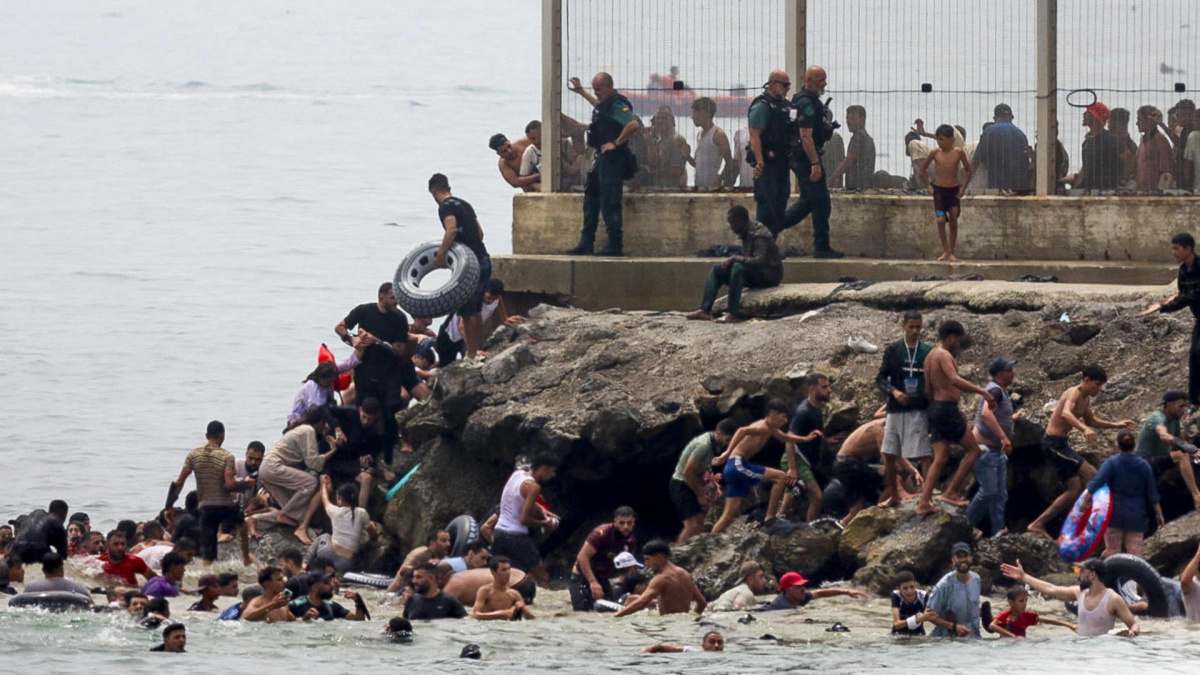 La jueza Tardón pide al Gobierno los documentos desclasificados sobre la entrada masiva a Ceuta