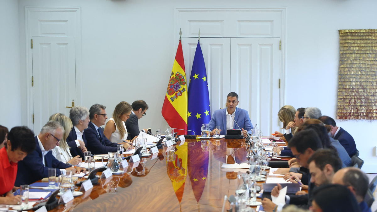 Sánchez promete “información transparente” ante un Congreso que cuestiona su gestión en Ceuta