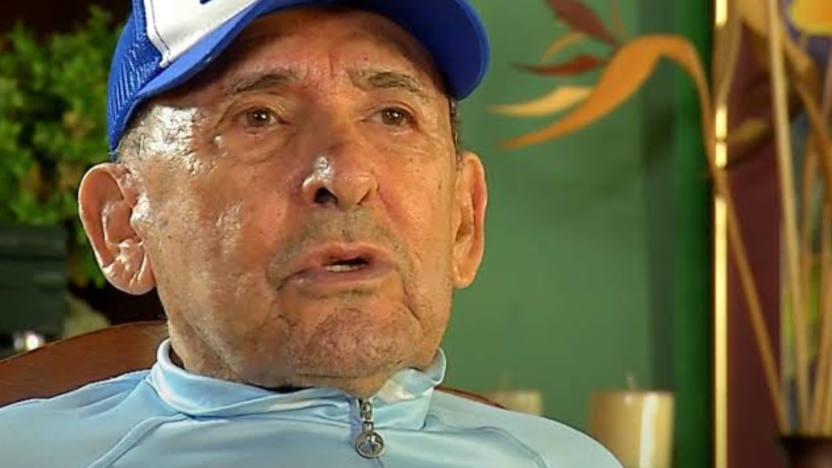 internan de urgencia a la leyenda del ciclismo