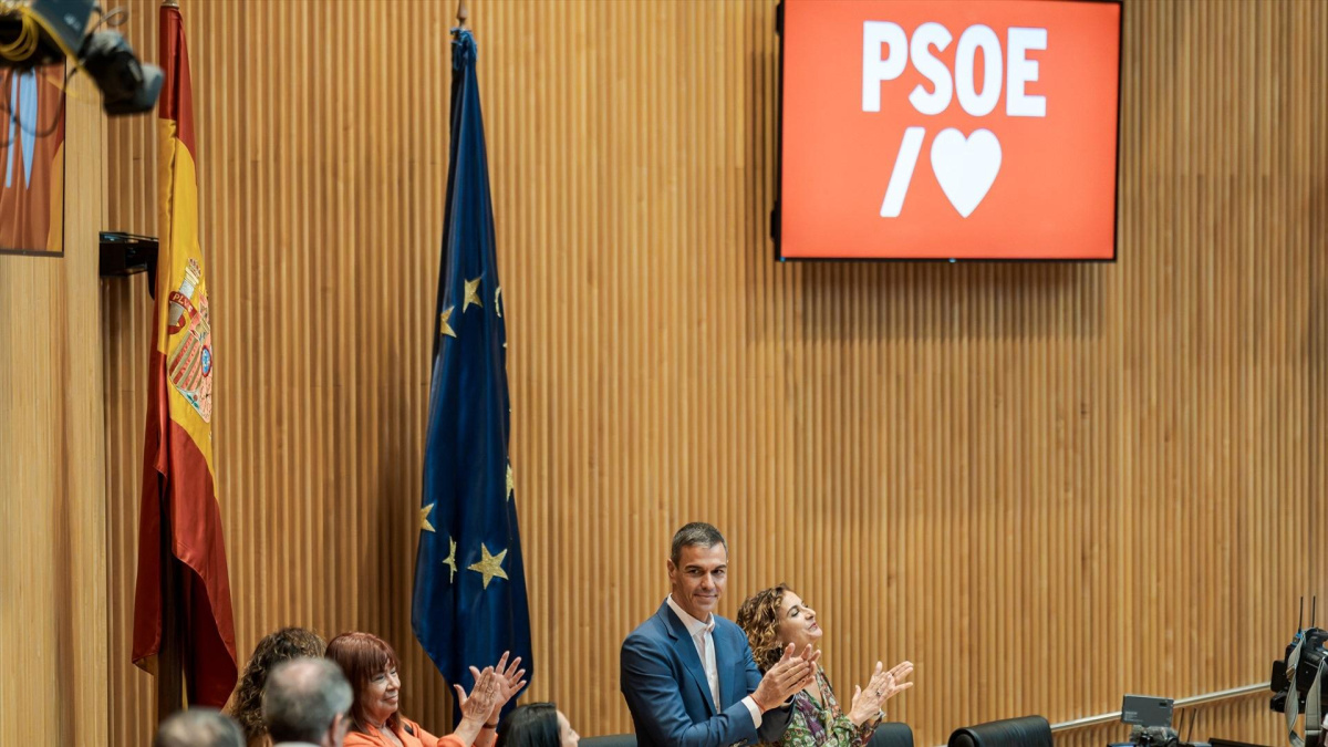 Sánchez se presenta como muro contra la ola ultra para intentar dejar atrás la crisis de Ceuta