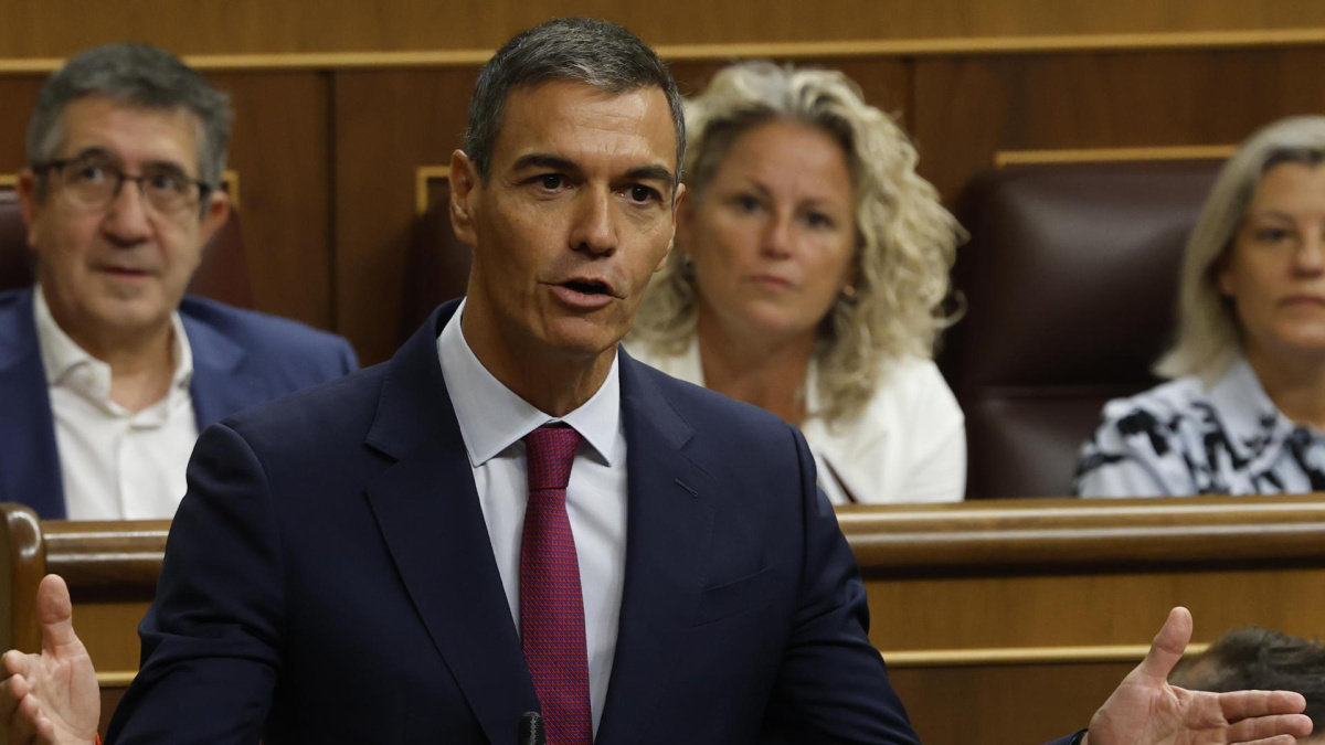 Sánchez, a Feijóo tras el freno del Supremo a la ley de nietos: «El PP cercena el voto de miles y miles de españoles»
