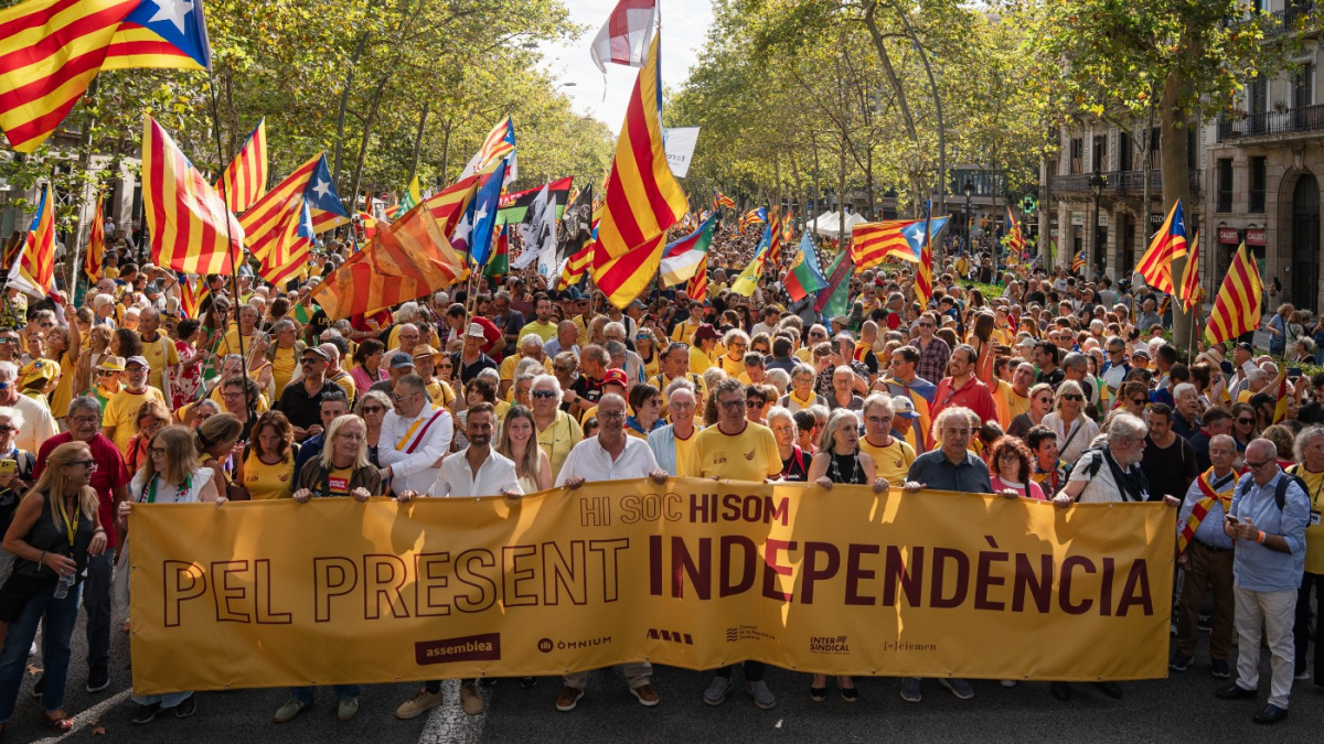El independentismo resiste en la calle en una Diada marcada por el rechazo a la extrema derecha y se conjura para impulsar una gran movilización en 2027