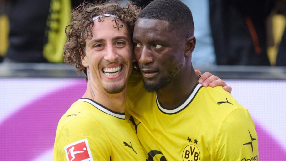 Fábio Silva y un ‘tijeretazo’ de Felix Nmecha impulsan al Borussia Dortmund