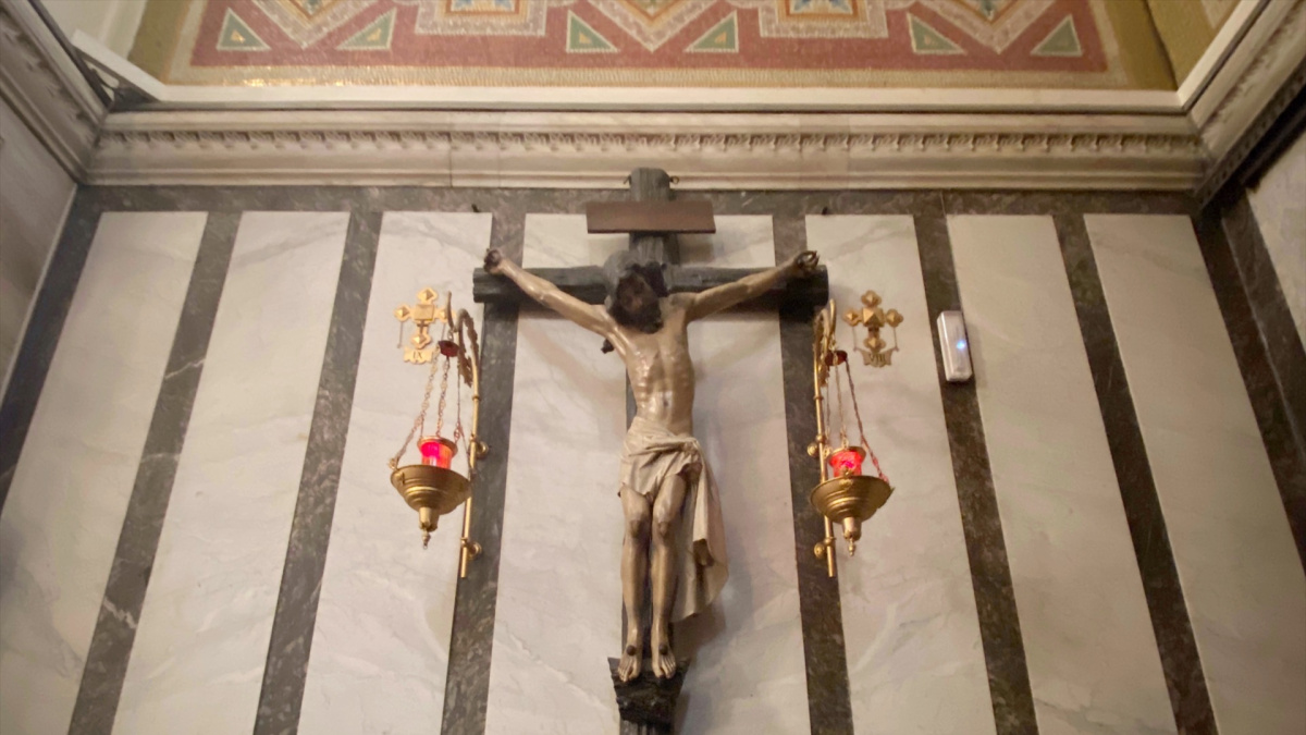 El CIS recoge por primera vez más ateos que católicos practicantes (aunque por la mínima)