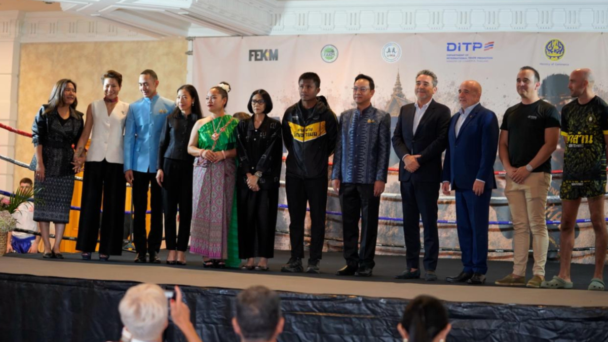 El legendario púgil Buakaw llega a España para reforzar los lazos con Tailandia a través del Muay Thai