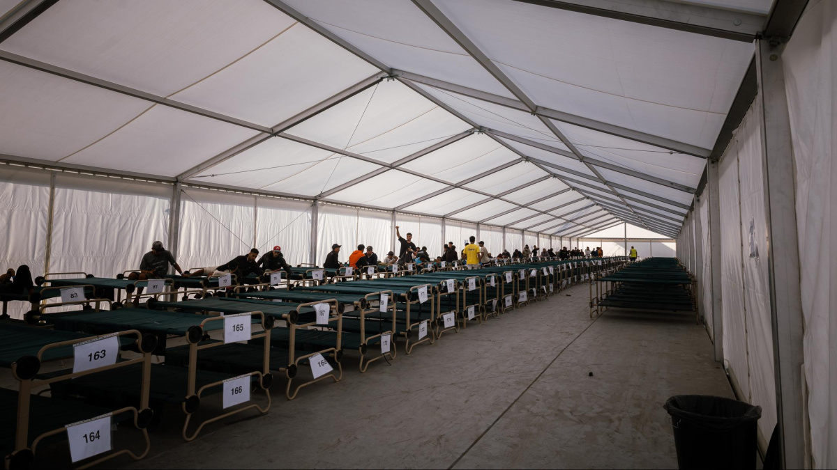 La Audiencia Nacional pide al Gobierno los expedientes del campamento del puerto de Ceuta