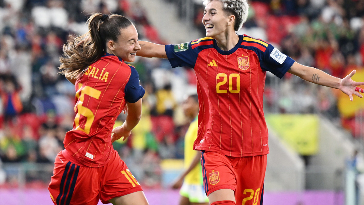 Pau comanda a España a las semifinales