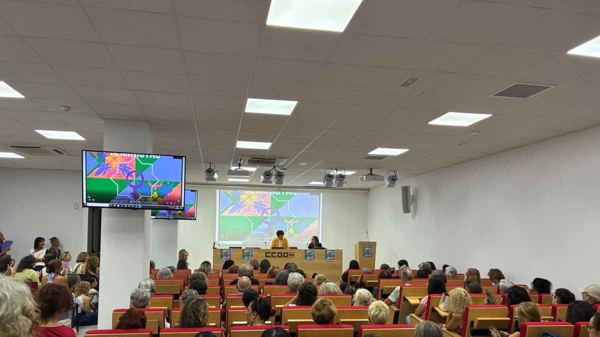 CCOO acoge el acto feminista contra el fascismo que vetó la Universidad de Sevilla: «Ser demócrata, querida rectora, es ser antifascista»