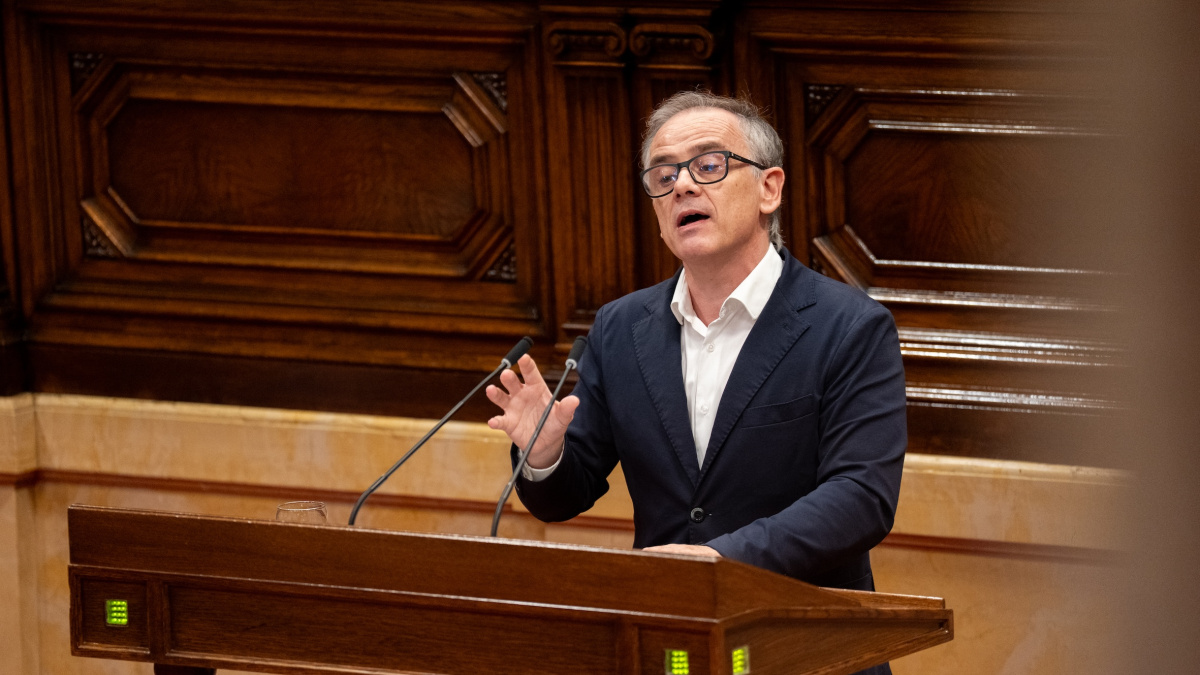 ERC acusa a Illa de presidir un Govern «sin ambición ni liderazgo» y de vivir de «la herencia republicana»