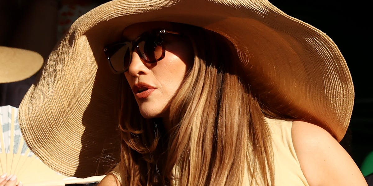Las uñas “Chai Latte” de Jennifer Lopez son la mayor tendencia del otoño de 2026: 5 formas de llevarlas