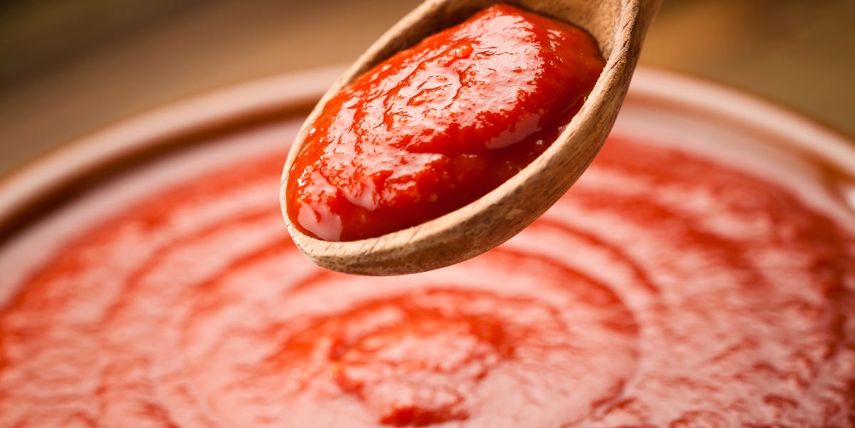 Por qué no echar azúcar al hacer salsa de tomate según el chef con estrella más famoso de Bilbao