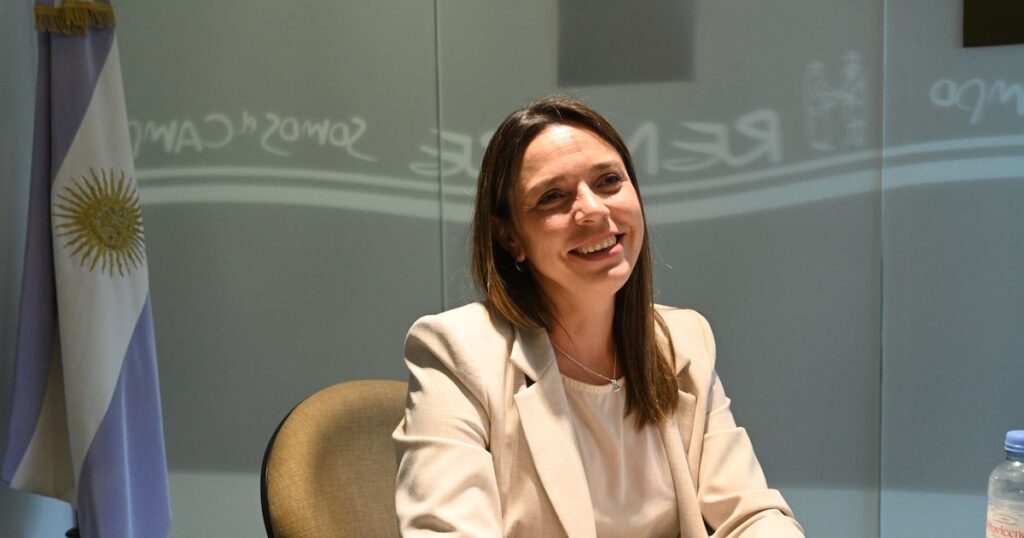 María Martha Avilez: “Es necesario preparar a nuestros jóvenes para el mundo del trabajo”
