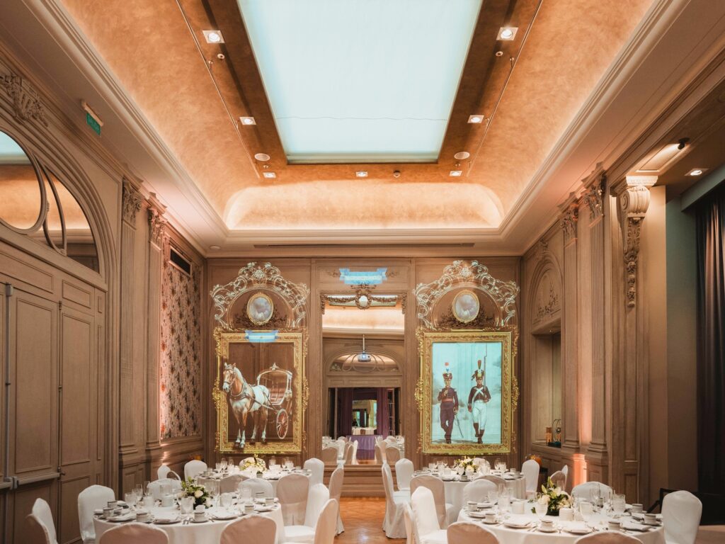 el hotel de lujo que resguarda ecos de la Revolución de Mayo