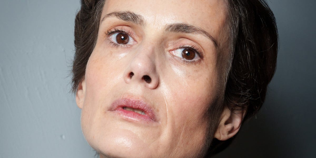 Sombras de ojos en bronce, el comodín más favorecedor