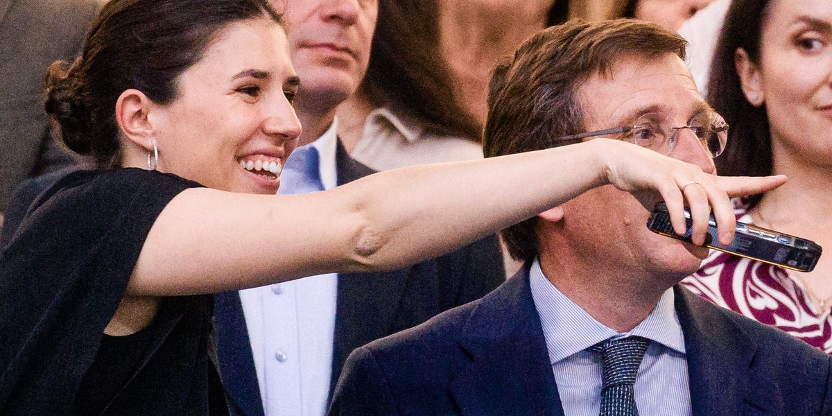 El inesperado encuentro entre Teresa Urquijo y Patrick Dempsey en la F1 de Madrid