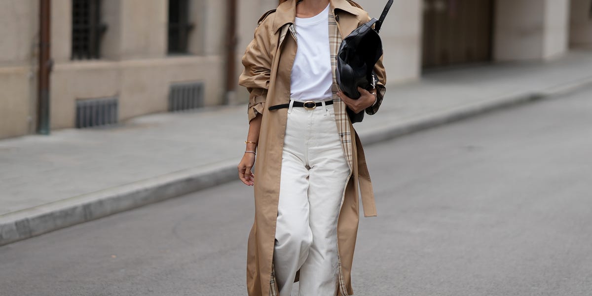 Arrasan en Zara los vaqueros blancos perfectos para llevar con botas ‘cowboy’ en otoño