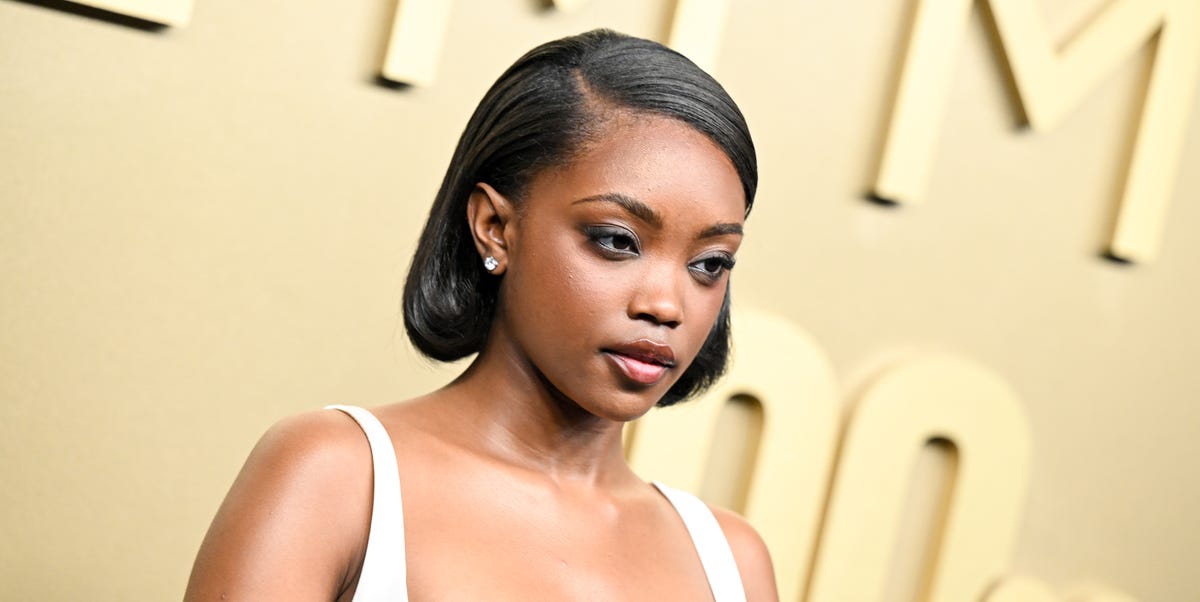 La firma española favorita de Eugenia Martínez de Irujo aparece por primera vez en la alfombra roja de los Premios Emmy 2026 y es uno de los mejores looks de la noche