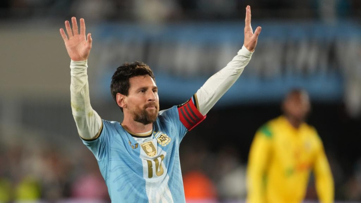 El ‘dios’ Messi se despide de Argentina con un gol y dos asistencias