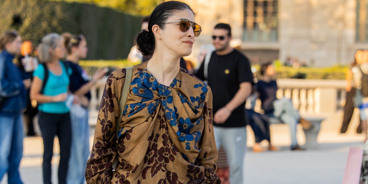 Siete vestidos de Zara holgados, cómodos y especiales que estilizan y rejuvenecen