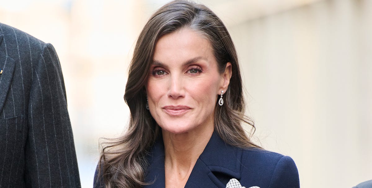 Las botas altas que ha estrenado la reina Letizia en Laponia que son tendencia este otoño en Madrid