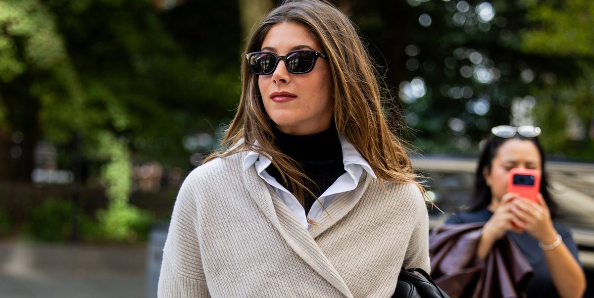 El top de cuello alto que reinventa la tendencia de vestir a capas este otoño