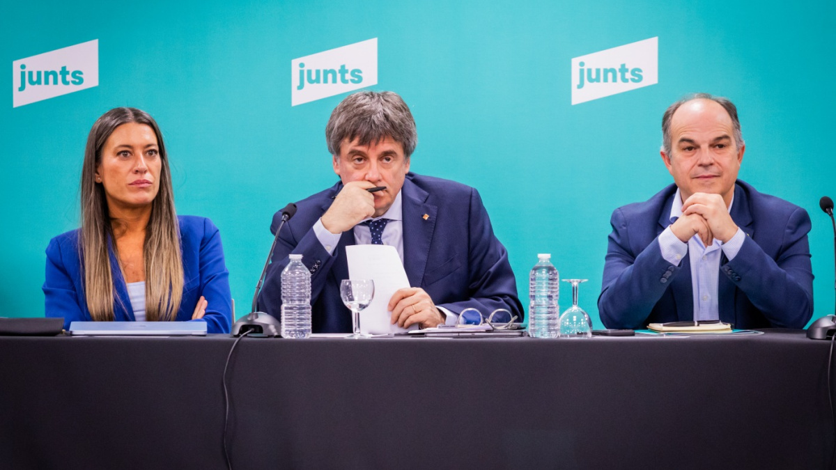 La evolución de Junts en vivienda: del «sí» a regular el precio de los alquileres a defender los intereses del sector inmobiliario