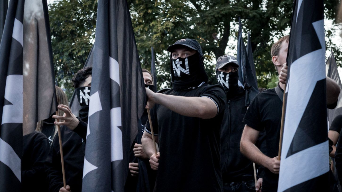 Núcleo Nacional, el grupo nazi respaldado por Vito Quiles busca tensar la calle con el «cuerpo a cuerpo» contra activistas sociales