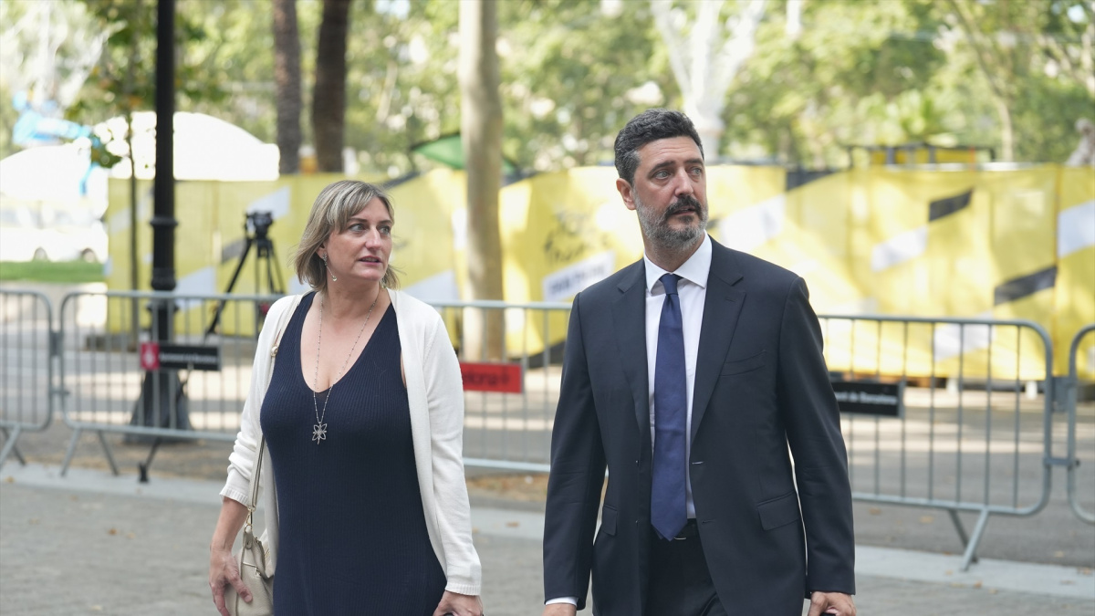 Absueltos los exconsellers catalanes de Salud por el retraso en la vacunación de la covid-19 a policías y guardias civiles