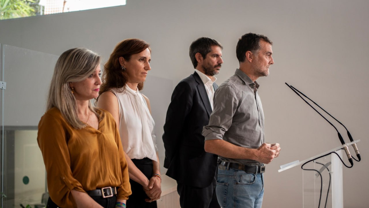 El ‘no’ de Bustinduy alimenta el baile de nombres en el Frente Amplio con Mónica García como favorita