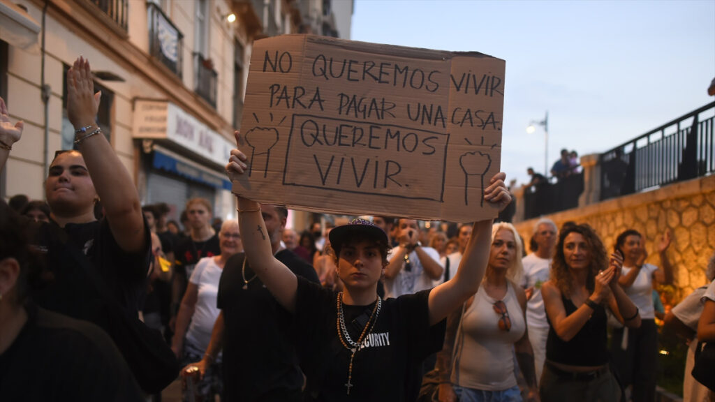 Marx es tendencia en plena revuelta por la vivienda