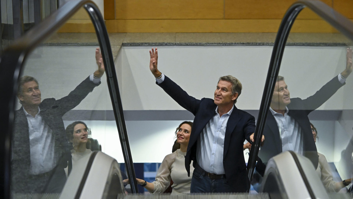 Feijóo promete una «reconstrucción nacional total y serena»: «Yo no vengo de las saunas ni de las cloacas»