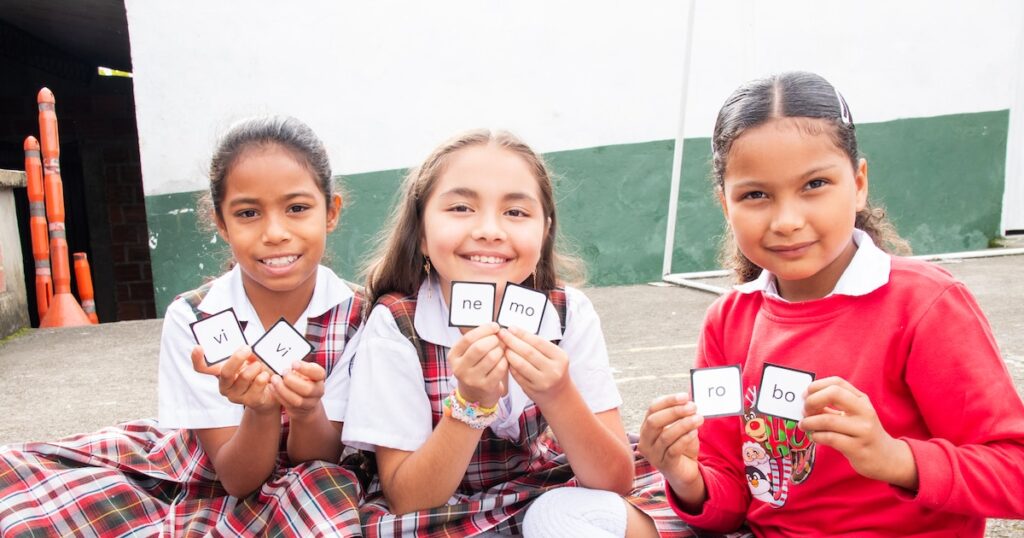 Fundación Aprender a Quererte en Colombia: “Un puente entre la evidencia de cómo aprendemos a leer y la práctica de la enseñanza”