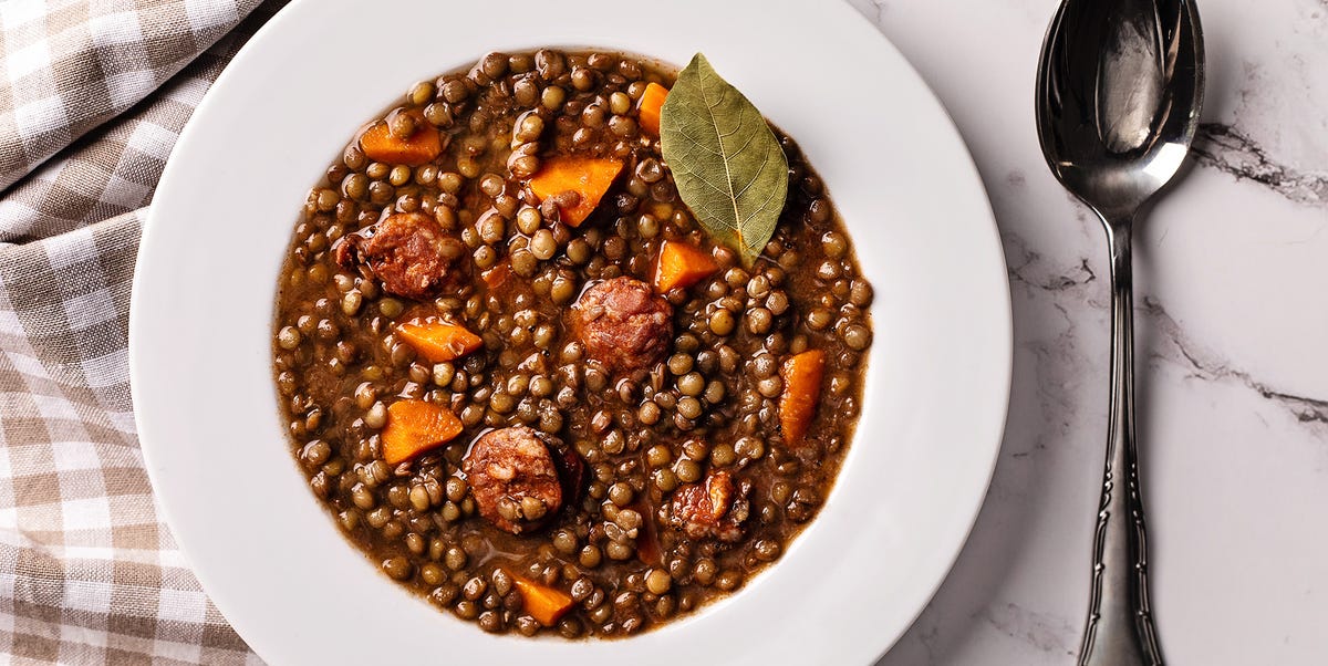 La receta de lentejas con chorizo en olla exprés que siempre sale bien en 15 minutos