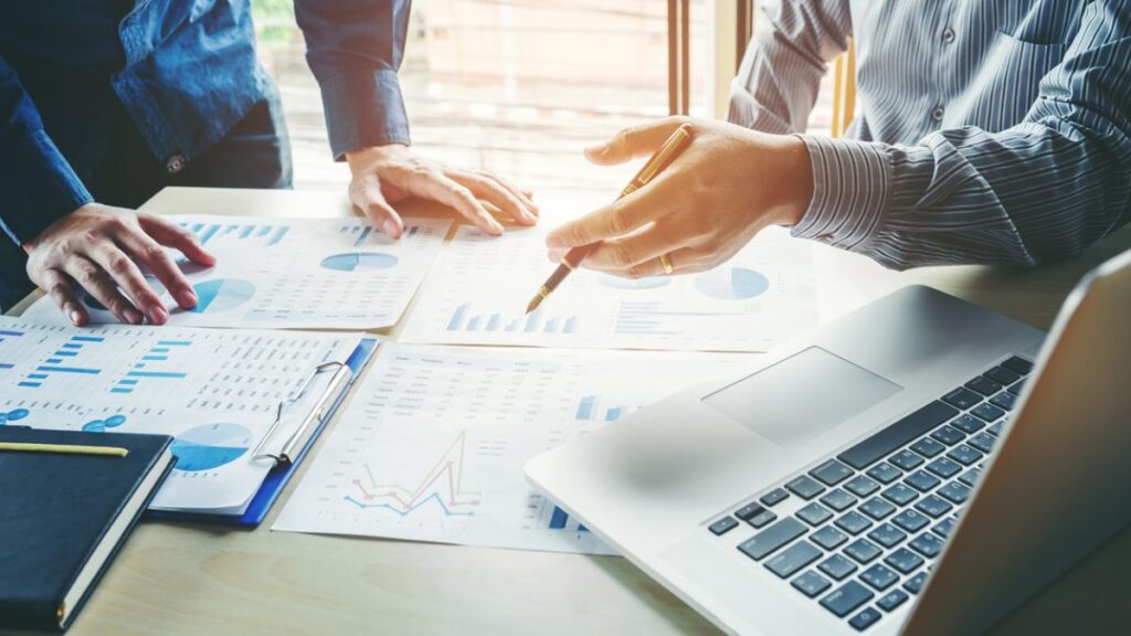 Cómo reestructurar tu empresa y no morir en el intento